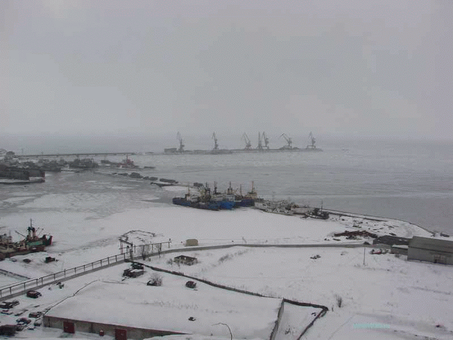 зима в порту Корсаков